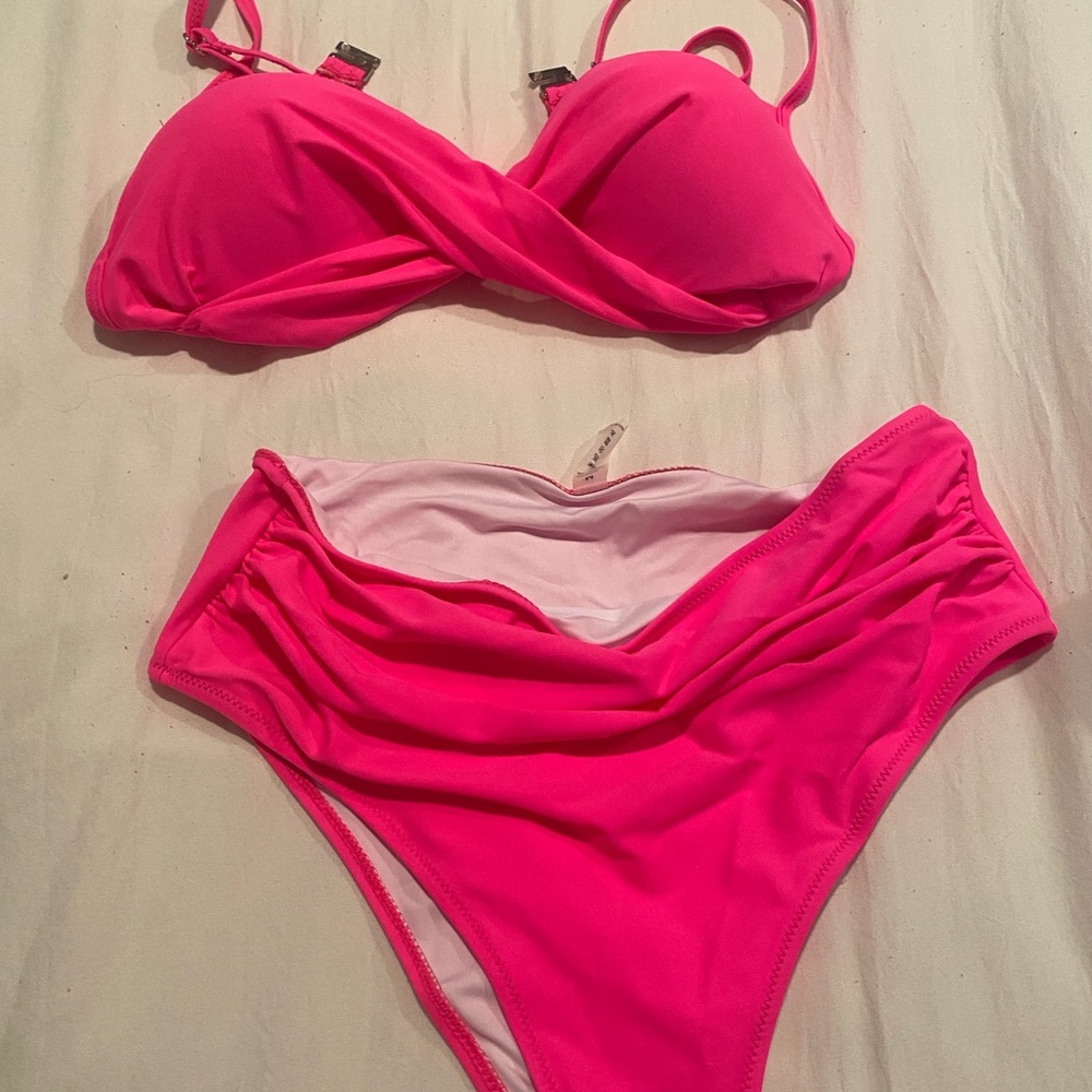 BRAND NEW women’s pink bikini